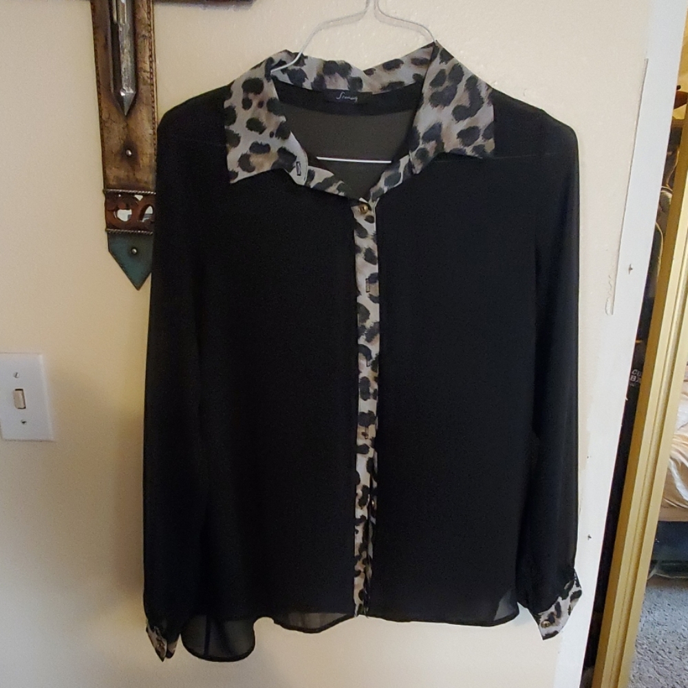 Ssonogi Sheer black leopard shirt
